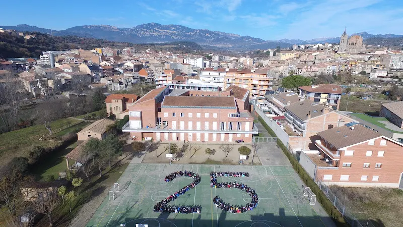 Institut Pere Fontdevila - Escuela secundaria superior en Gironella - foto 2