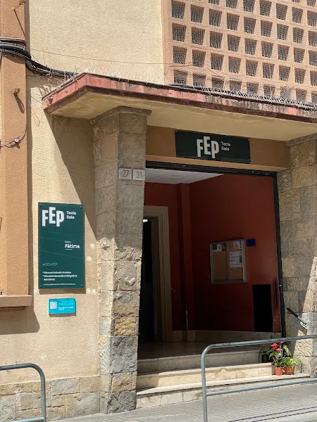 Escoles Parroquials - Colegio privado en Hospitalet de Llobregat (L) - foto 2