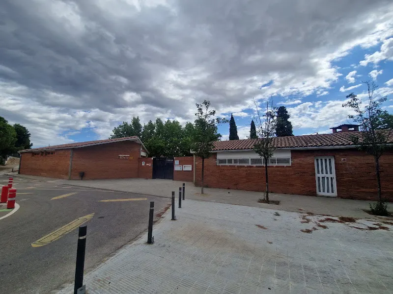 Escola Emili Vallés - Centro educativo en Igualada - foto 2