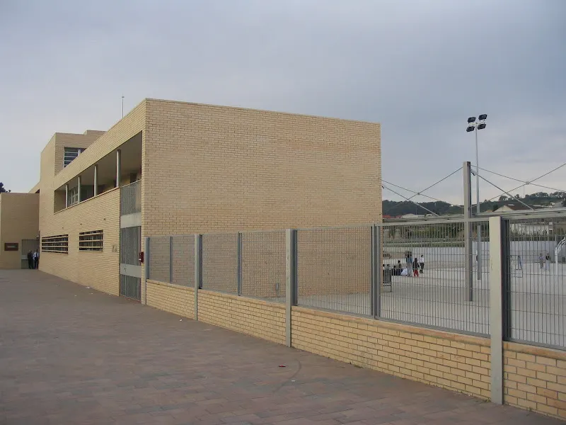 Institut de Lliçà d'Amunt - Centro educativo en Llica dAmunt - foto 2