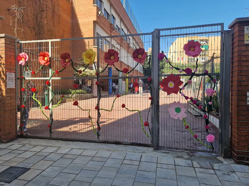 Escuela El Turó - Colegio público en Hospitalet de Llobregat (L) - foto 2