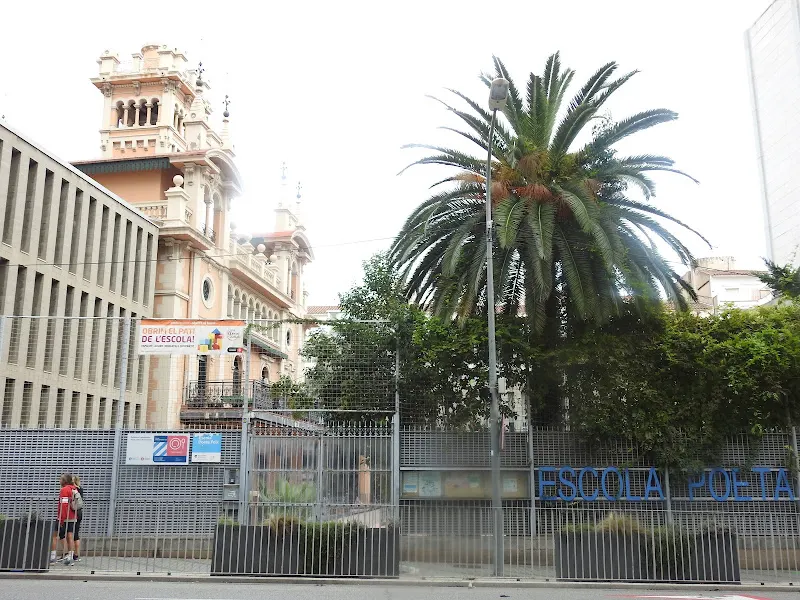 Colegio Público Poeta Foix - Colegio público en Barcelona - foto 2