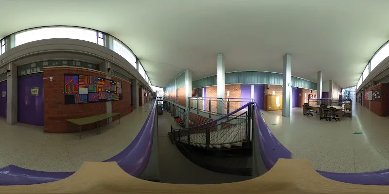 Escuela Tiana de la Riba - Colegio público en Ripollet - foto 2