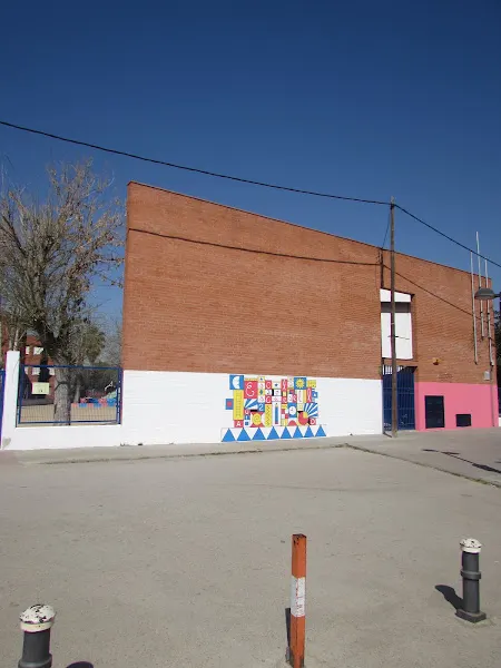 Escuela Escursell i Bartalot - Colegio público en Ripollet - foto 2
