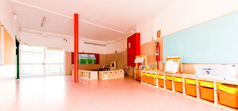 Escuela Anselm Clavé - Colegio público en Ripollet - foto 2