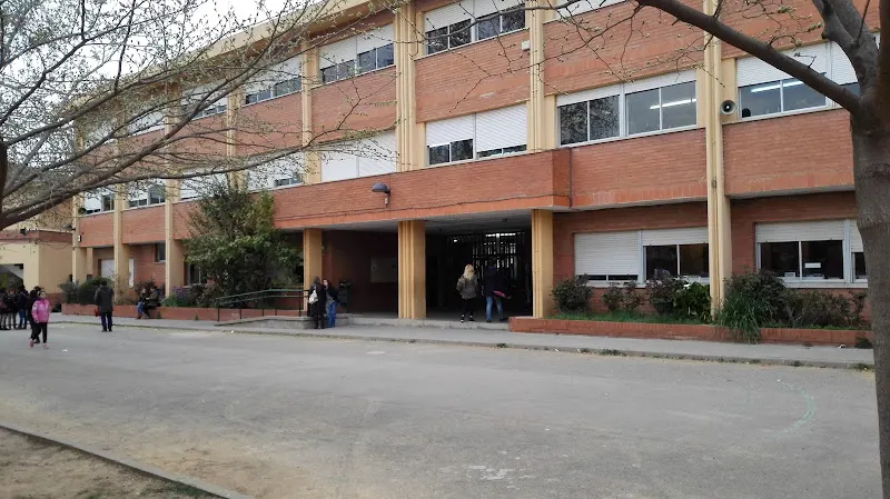 Escuela Enrique Tatché y Pol - Ripollet