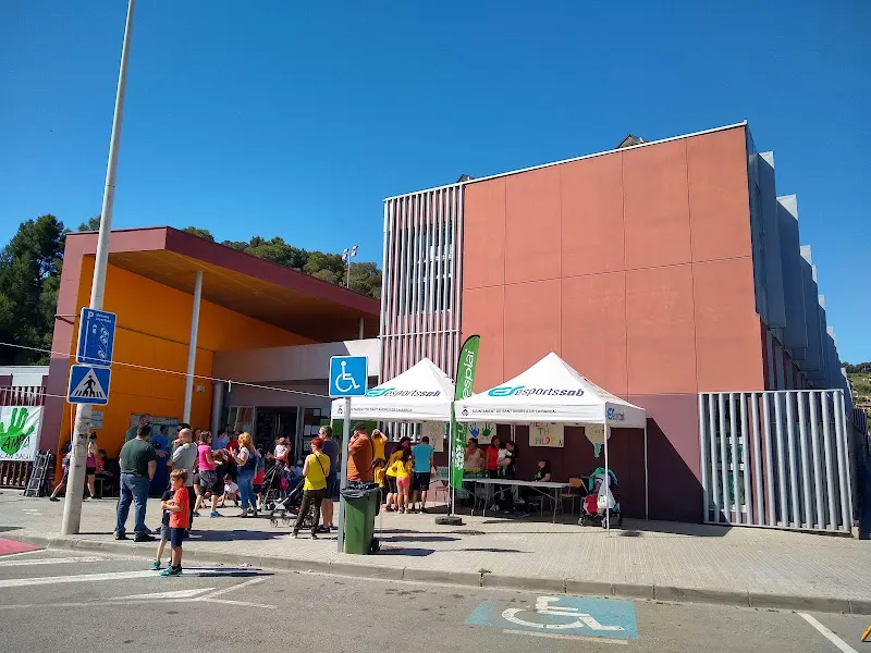 Escuela Pública Josep Pla - Colegio público en Hospitalet de Llobregat (L) - foto 2