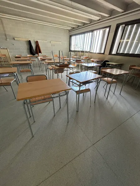Institut Públic Llavaneres - Instituto de secundaria en Sant Andreu de Llavaneres - foto 2