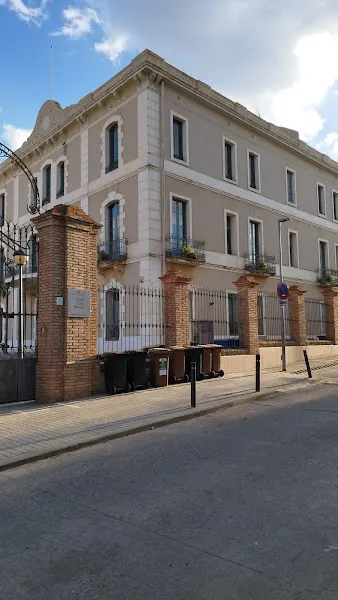 Escuela Benviure - Colegio público en Sant Boi de Llobregat - foto 2