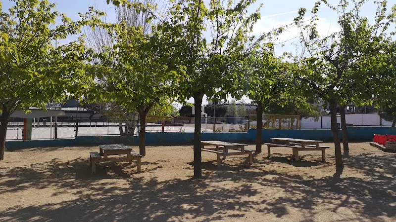 Escola Miquel Utrillo - Colegio público en Sitges - foto 2