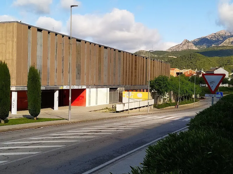 Creu de Saba - Instituto de secundaria en Olesa de Montserrat - foto 2