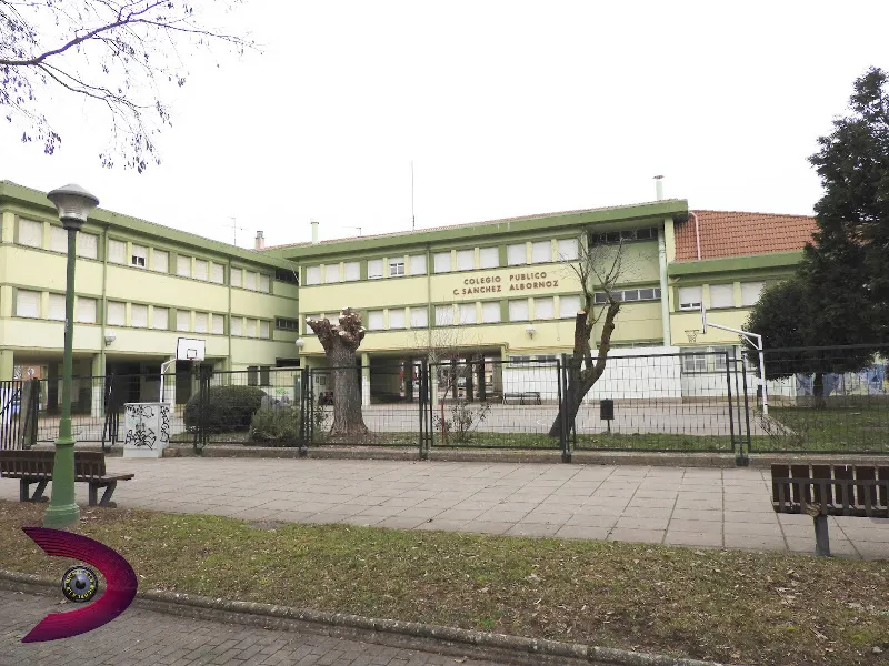 Colegio Público Claudio Sánchez Albornoz - Colegio público en Burgos - foto 2