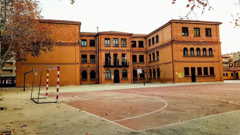 C.E.I.P. CASTILLA - Colegio público en Aranda de Duero - foto 2