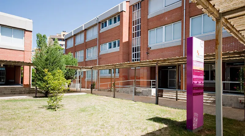 IES Camino de Santiago - Instituto de secundaria en Burgos - foto 2