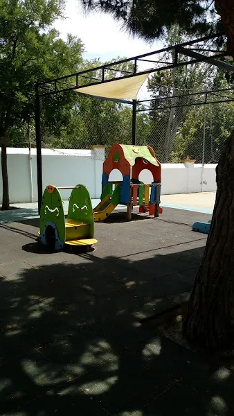 CEIP Maestro Eduardo Lobillo - Colegio público en Rota - foto 2