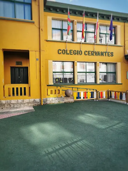 CEIP Cervantes - Colegio público en Torrelavega - foto 2