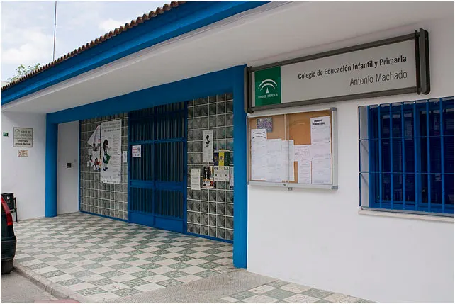 CEIP ANTONIO MACHADO - Colegio público en Lucena - foto 2