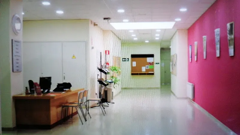 Escuela de Adultos - Centro educativo en Blanes - foto 2
