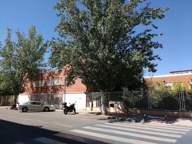 CEIP Parque Nueva Granada - Colegio público en Granada - foto 2