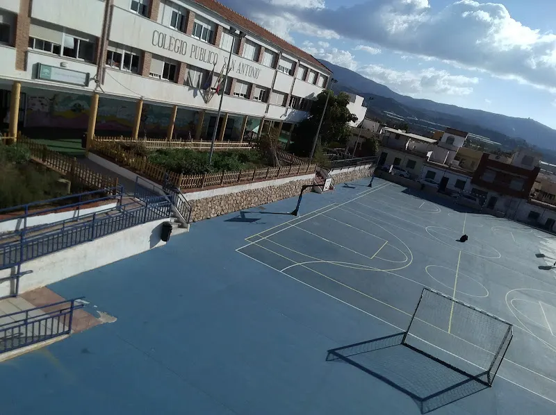 Colegio Público San Antonio - Colegio público en Motril - foto 2