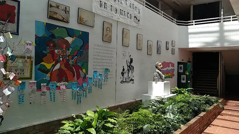 Colegio Emilio carmona - Colegio público en Maracena - foto 2