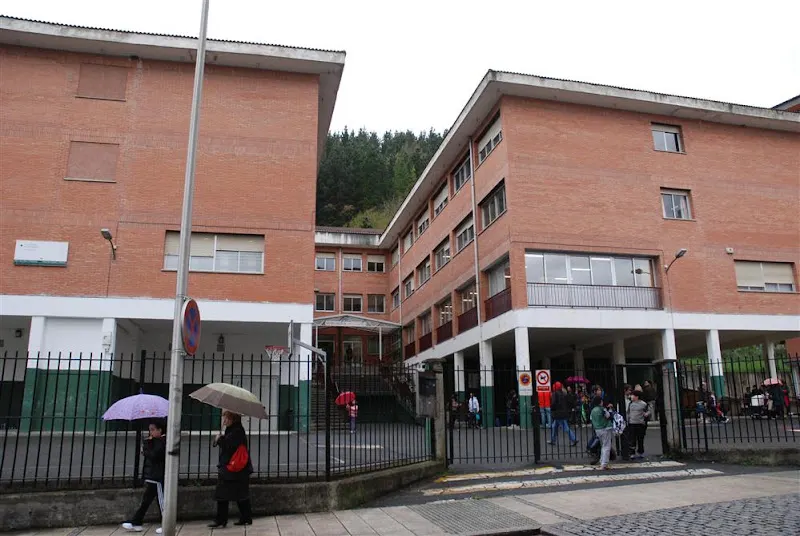 Escuela Publica Murumendi Eskola Publikoa - Colegio público en Beasain - foto 2