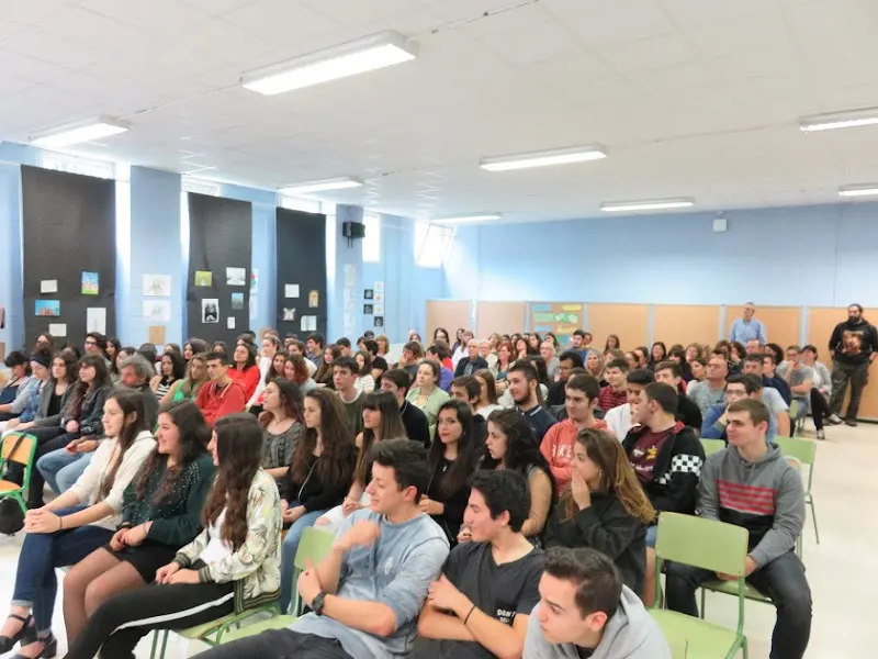 IES ORIARTE BHI - Instituto de secundaria en Lasarte-Oria - foto 2