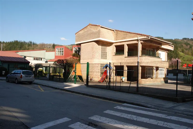Urdaneta Ikastetxea - Colegio público en Ordizia - foto 2