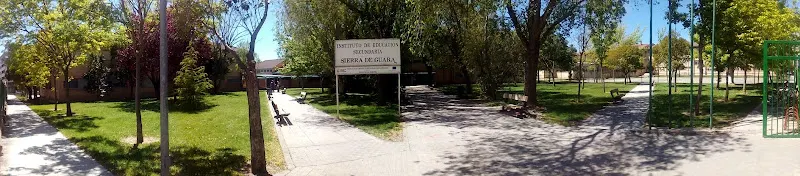 I.E.S. Sierra de Guara - Instituto de secundaria en Huesca - foto 2