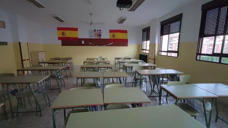 Fundación Educativa José Gras (Colegio Cristo Rey Jaén) - Colegio concertado en Jaén - foto 2