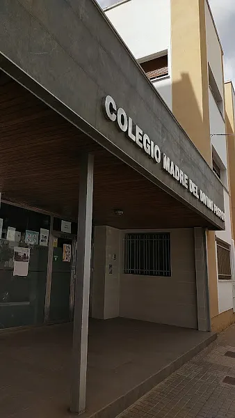 Colegio Madre del Divino Pastor - Andújar