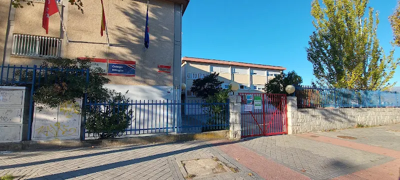 C.E.I.P. Fuentesanta - Colegio público en Colmenar Viejo - foto 2