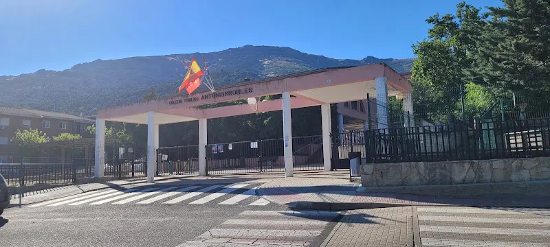 Colegio Público Antoniorrobles