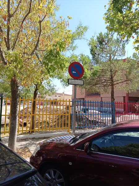 CEIP Miguel Delibes - Colegio público en Mostoles - foto 2
