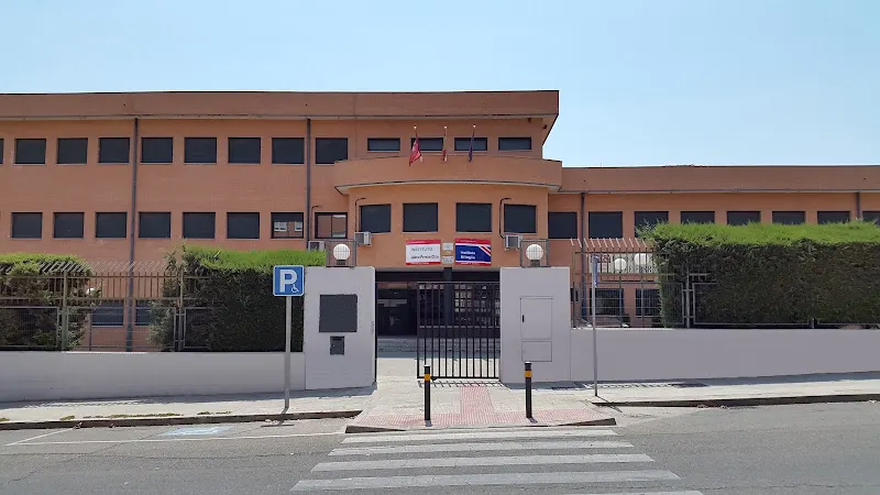 IES Jaime Ferrán Clúa - Instituto de secundaria en San Fernando de Henares - foto 2