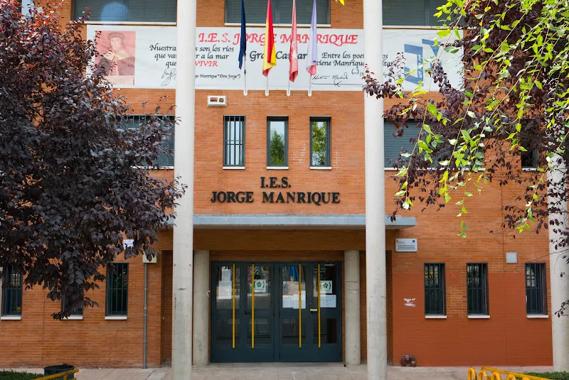 I.E.S. Jorge Manrique - Instituto de secundaria en Tres Cantos - foto 2