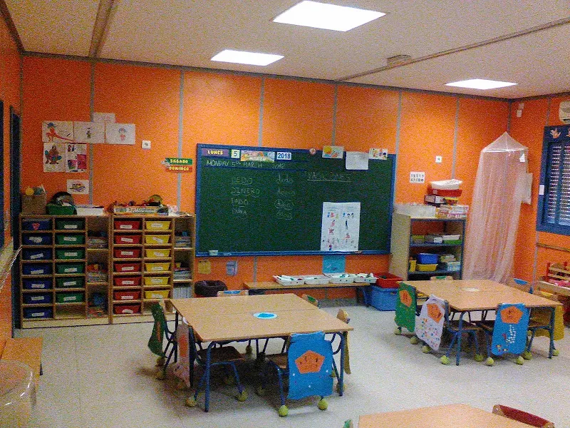 Escuela Infantil Gloria Fuertes - Colegio público en Estepona - foto 2