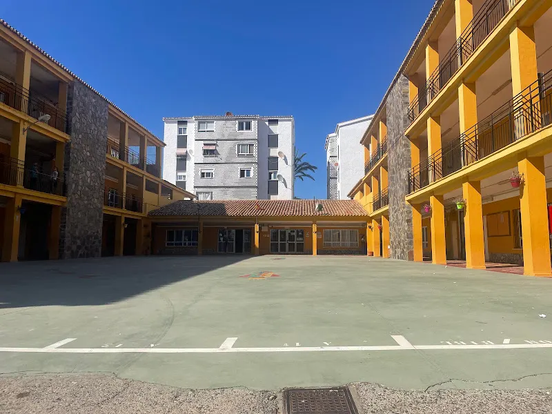 Colegio Público Santo Tomás de Aquino - Colegio público en Estepona - foto 2