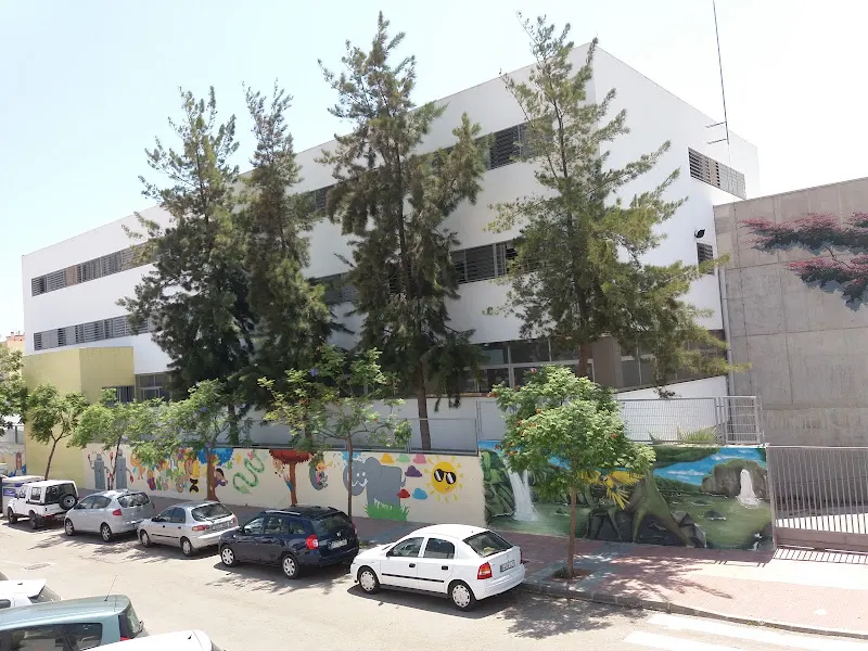 Colegio Público Víctor de la Serna - Colegio público en Estepona - foto 2