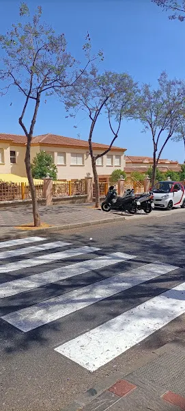 Colegio Público Valdelecrin - Colegio público en Fuengirola - foto 2
