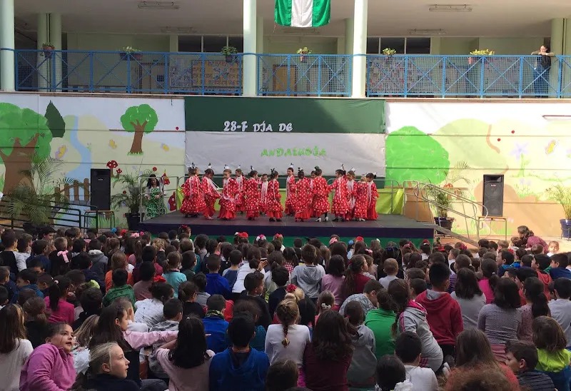 Colegio Público El Pinillo - Colegio público en Torremolinos - foto 2