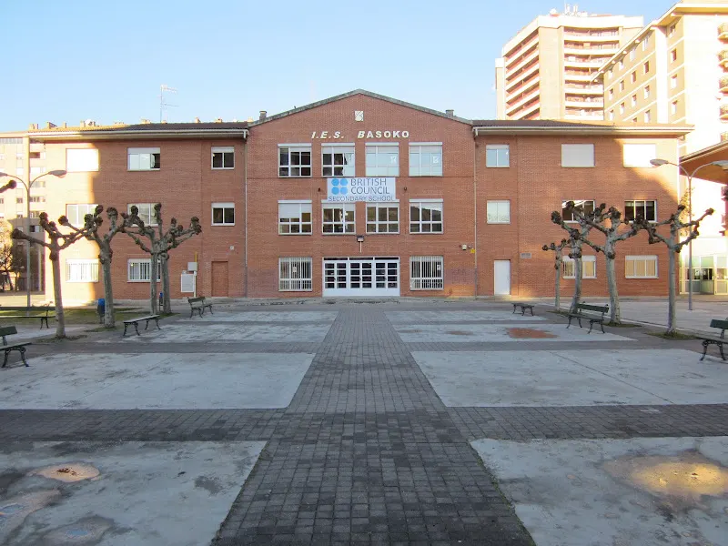 IES Basoko