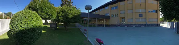IES Lauro Olmo - Instituto de secundaria en Barco de Valdeorras (O)