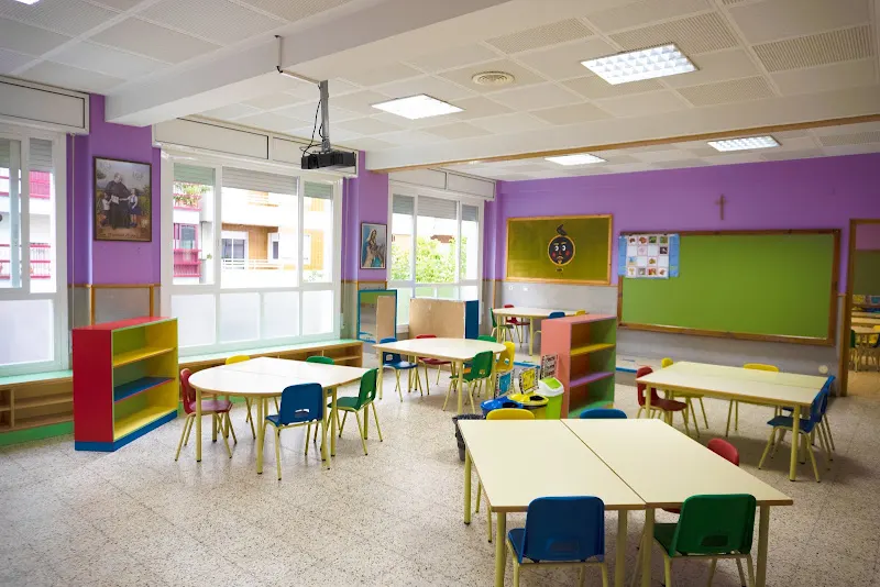 Colegio Santo Angel - Colegio religioso en Ourense - foto 2