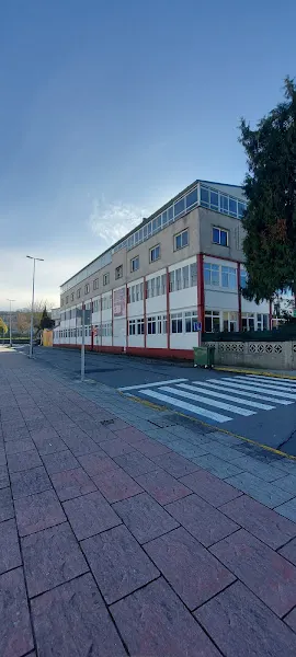 Colegio Sagrado Corazón Do Deza - Colegio privado en Lalin - foto 2