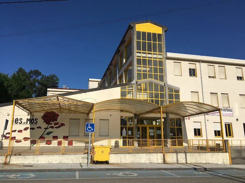 IES de Mos - Instituto de secundaria en Pontevedra - foto 2
