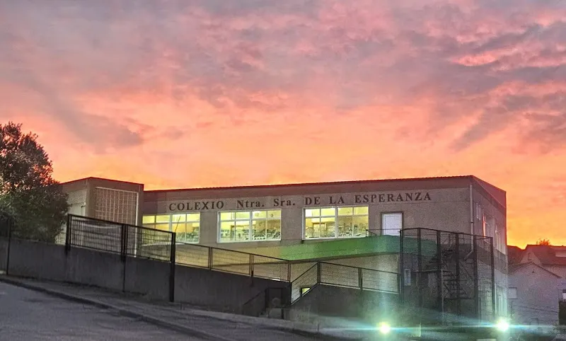 Colegio Concertado de Vigo NS Esperanza - Colegio privado en Vigo - foto 3