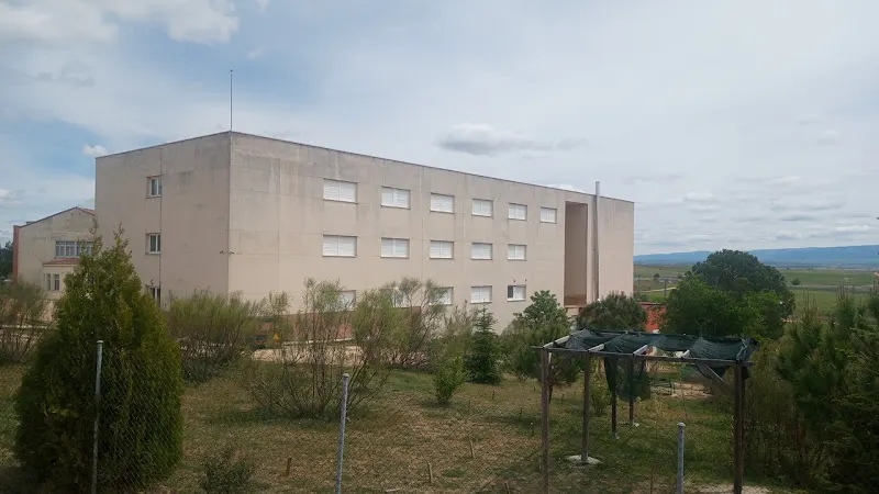 IES Vega del Pirón - Instituto de secundaria en Carbonero el Mayor - foto 2