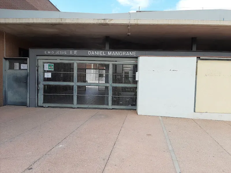 Institut Escola Daniel Mangrané - Colegio público en Roquetes - foto 2
