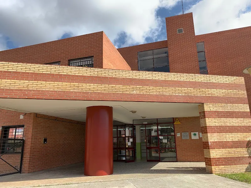 Escuela Àngels Garriga - Colegio público en Vendrell (El) - foto 2